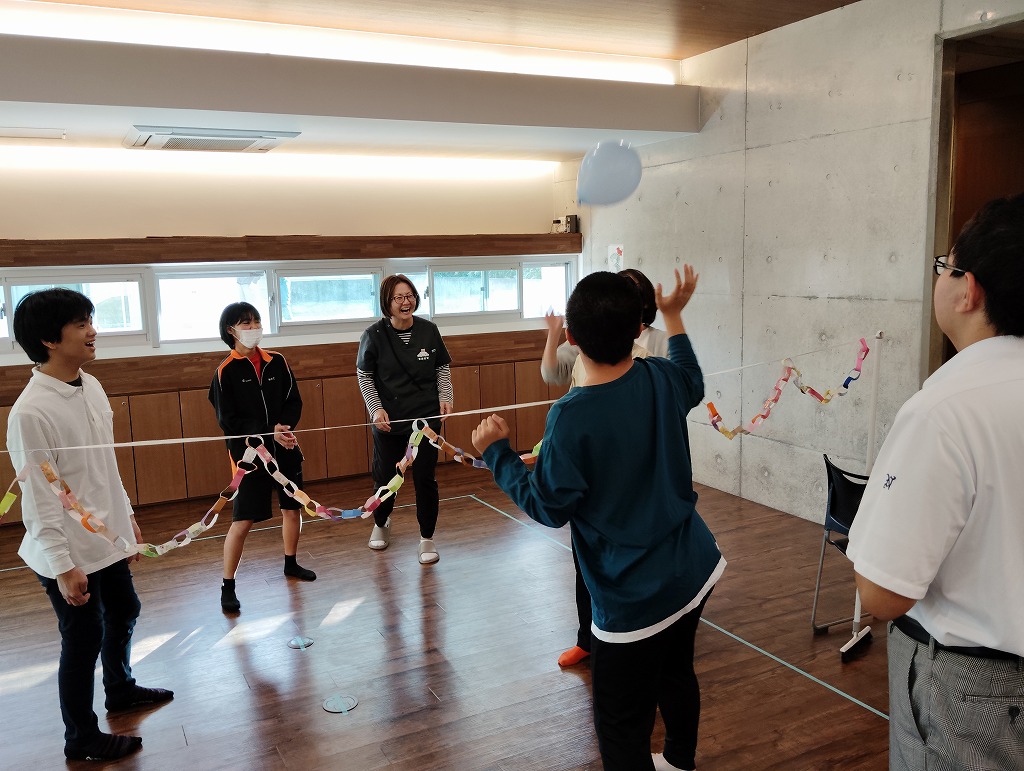 室内レク（ミニバレー特訓）