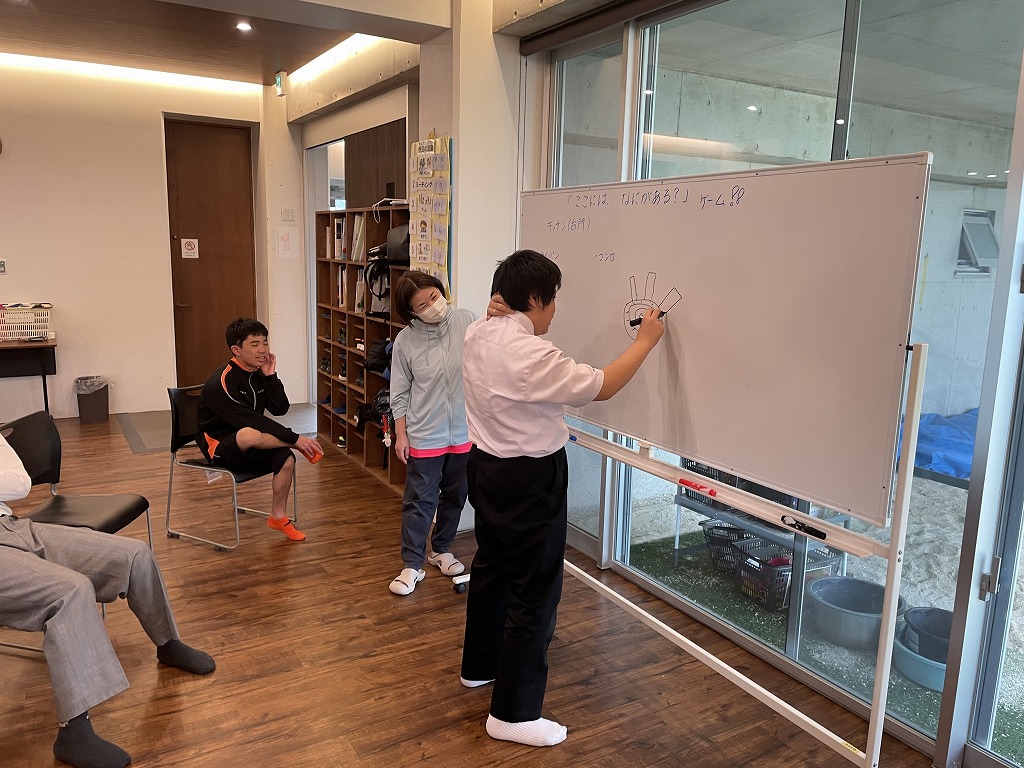 室内レク（ここには何がある？ゲーム）