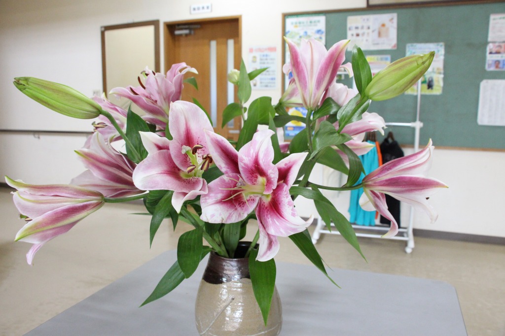 素敵なカサブランカでたまんの玄関を華やかに～